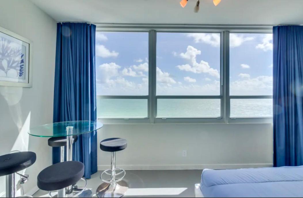 Castle 835 Oceanview Studio On Beach With Pool, Gym, Bars, And Free Parking Vila Miami Beach Exterior foto